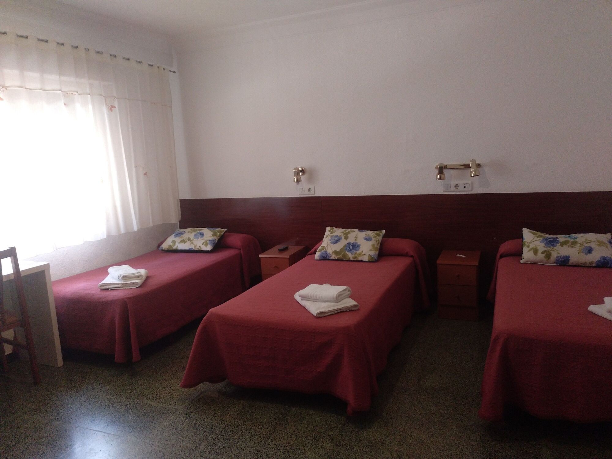 Hostal Cumbre Zaragoza Dış mekan fotoğraf