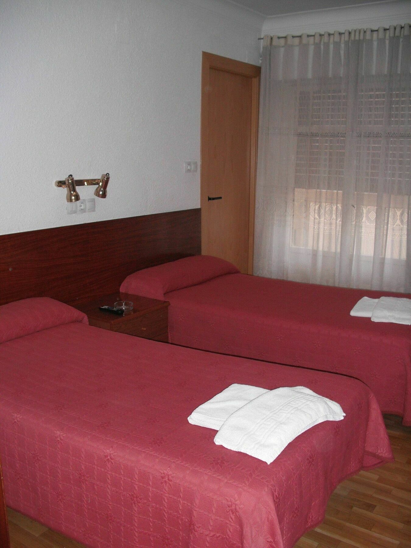 Hostal Cumbre Zaragoza Dış mekan fotoğraf